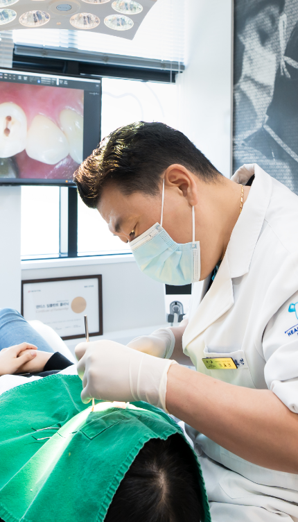 김효건 대표원장님 이미지